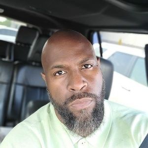 Meet your Posher, Derek